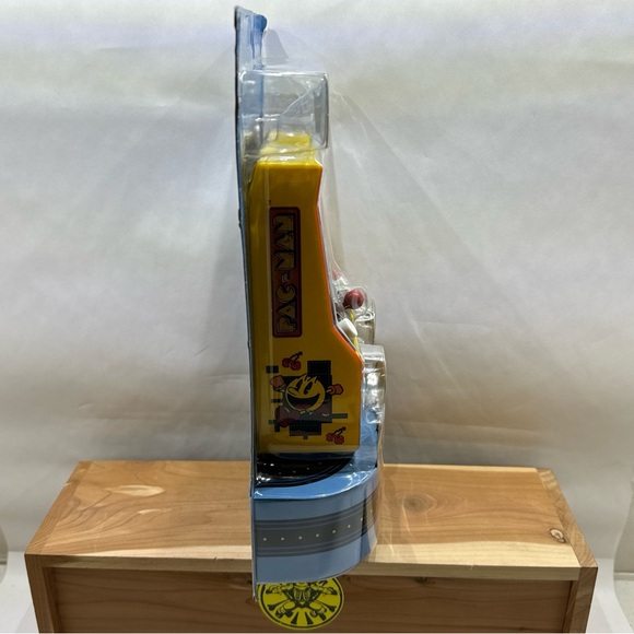 Pac-Man Color LCD Retro Mini Arcade Classics Game By Basic Fun - Picture 5 of 6